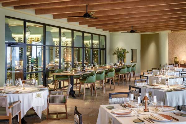 El chef Roberto Alcocer presenta experiencia culinaria en Waldorf Astoria Los Cabos Pedregal