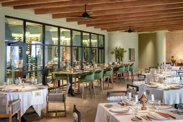 El chef Roberto Alcocer presenta experiencia culinaria en Waldorf Astoria Los Cabos Pedregal