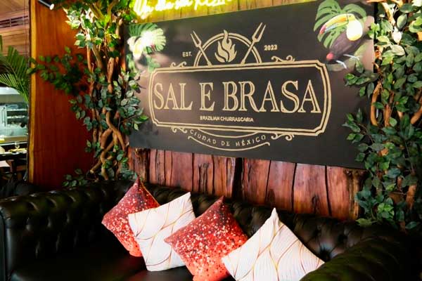 ¿Dónde celebrar el Día del Padre? Sal e Brasa prepara una experiencia llena de fuego y sabor