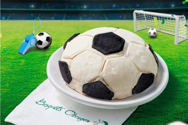 Bisquets Obregón ofrece Concha Balón y flautas especiales para la temporada de fútbol