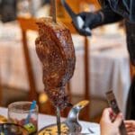 ¿Dónde celebrar el Día del Padre? Sal e Brasa prepara una experiencia llena de fuego y sabor 4 Día del Padre en Sal e Brasa