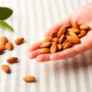 cuántas almendras comer al día
