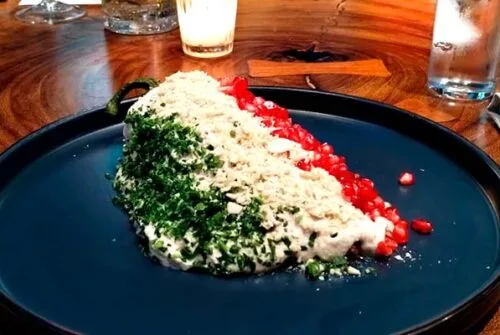 Chile en Nogada en Magda: una receta tradicional con toque contemporáneo