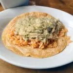 Las Tradicionales Cazuelas de Guisados: La calidez del hogar y la nostalgia mexicana conquistan la Roma 7 Tacos de Guisado