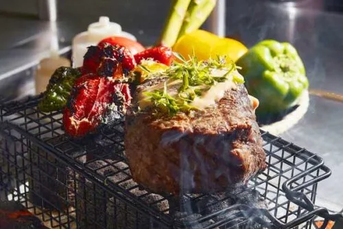 W Mexico City presenta festival gastronómico en terraza TRIVVU con ocho chefs y cortes premium de res y cerdo