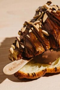 Magnum Croissant